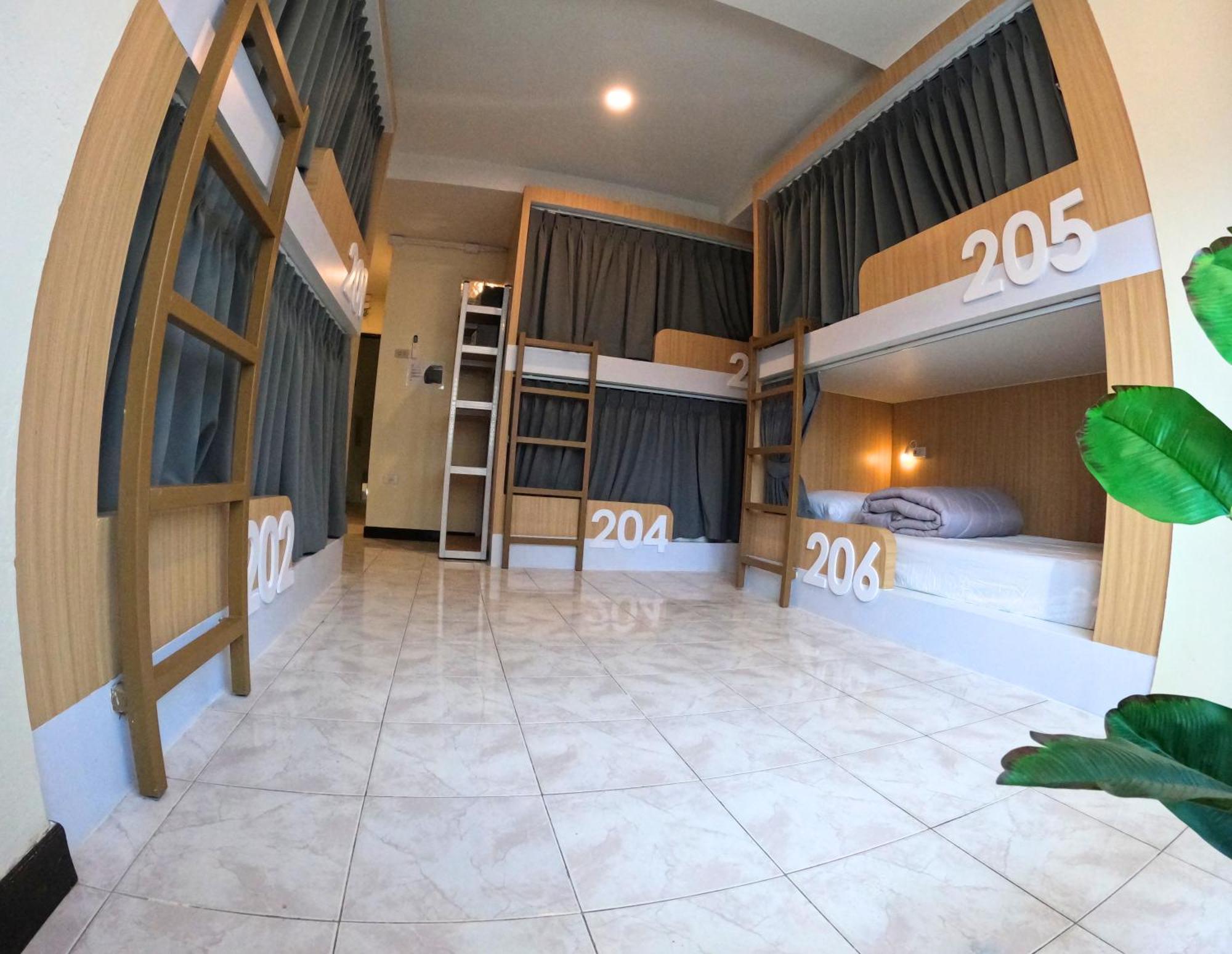 Kpop Hostel Karon Exterior foto