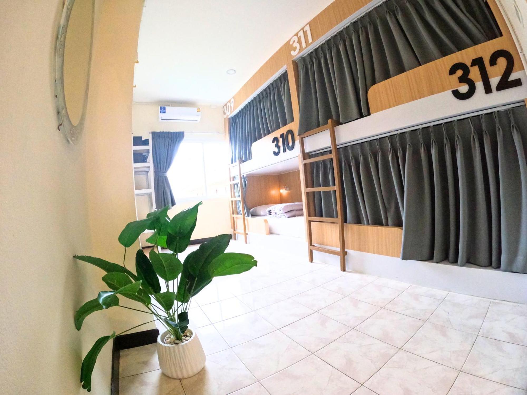 Kpop Hostel Karon Exterior foto